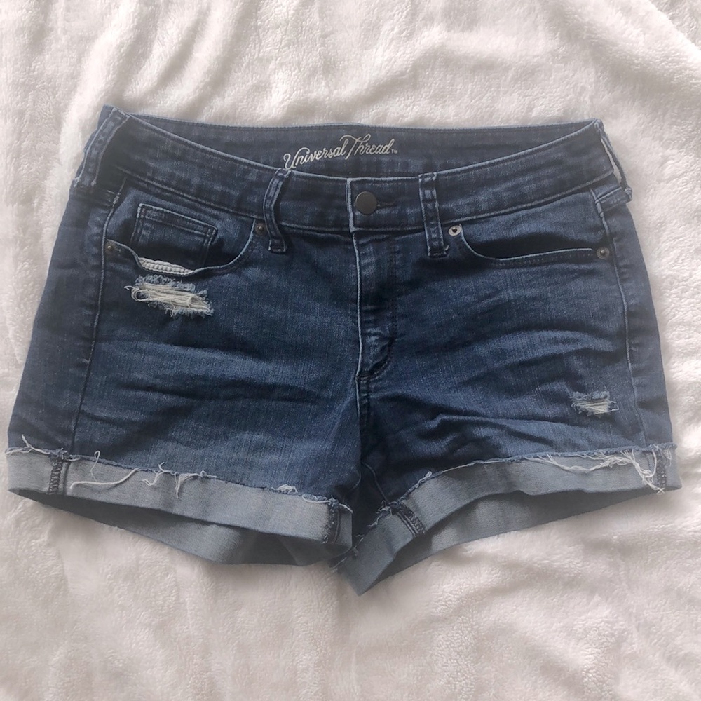 Universal thread blue shorts